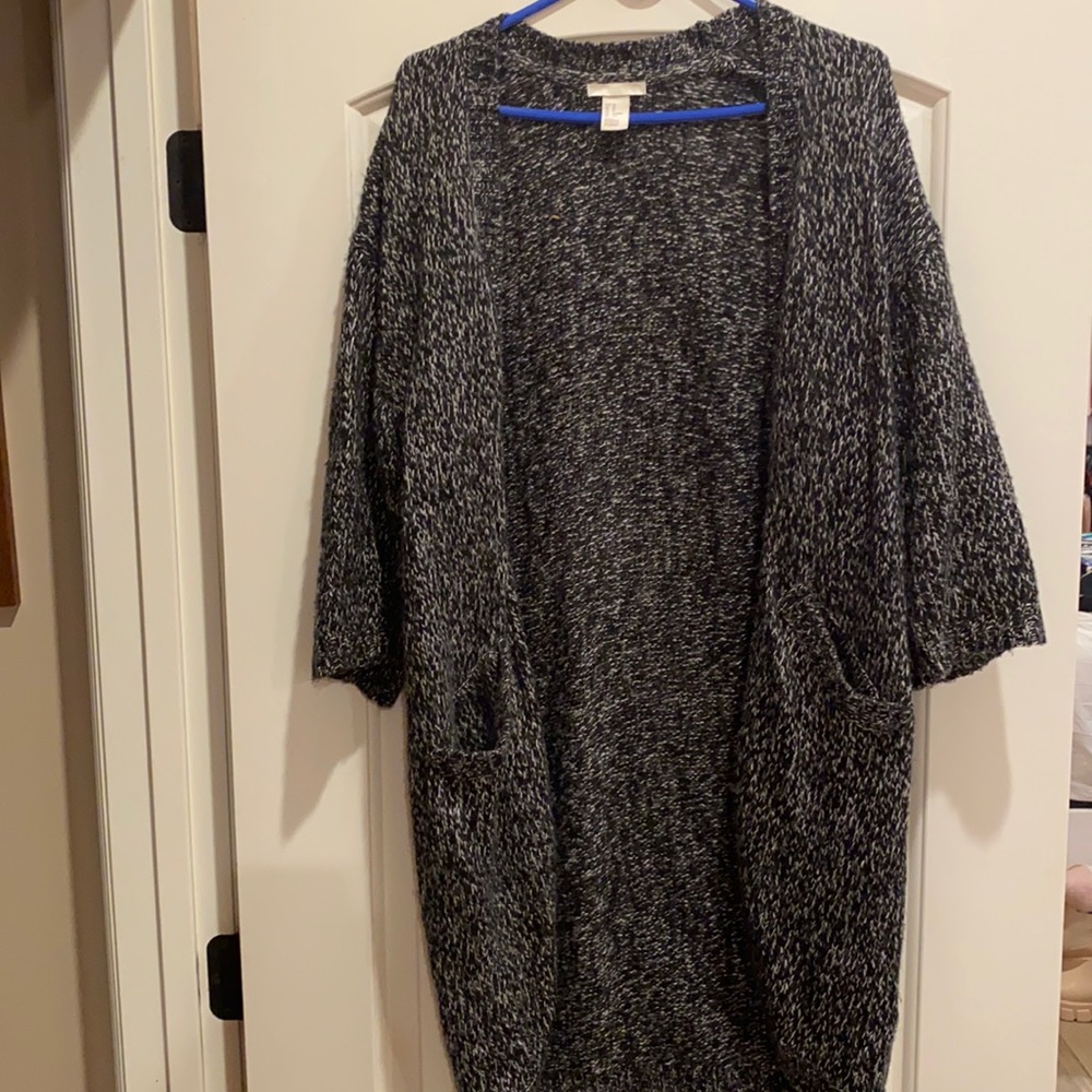 Black and white knitted cardigan